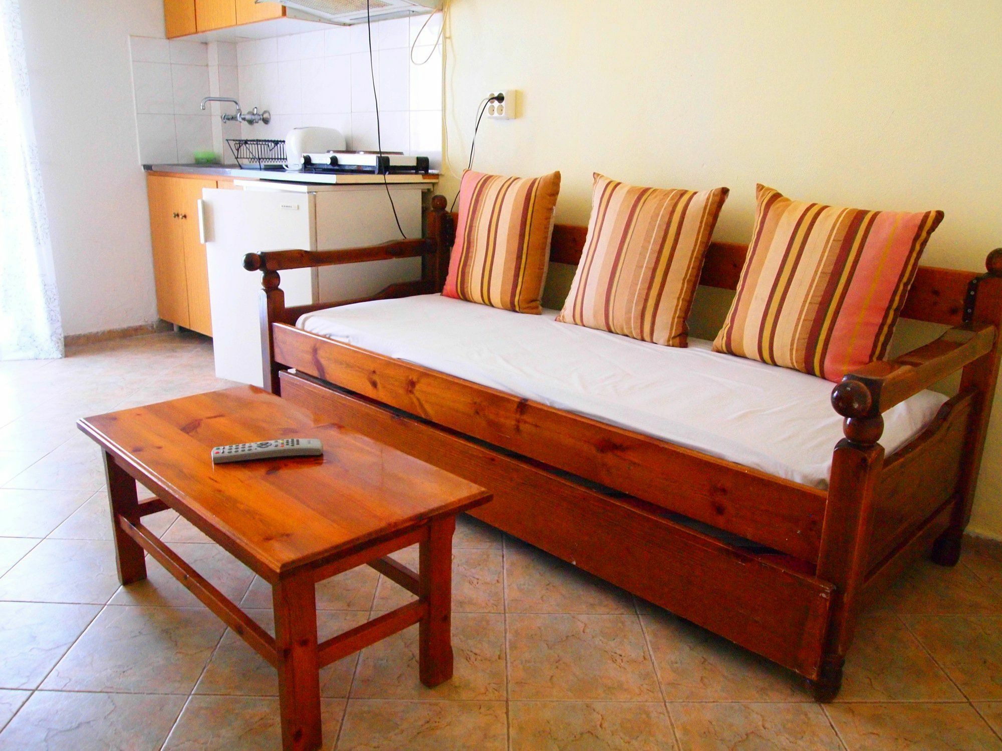 Pension Vasiliki Skiathos Town Exterior photo